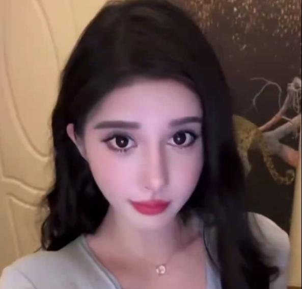 你的王-约P抖音网红